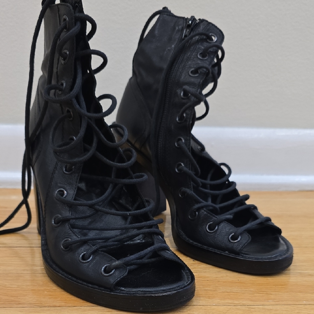 Ann Demeulemeester Lace Up Black Bernardina Sandals